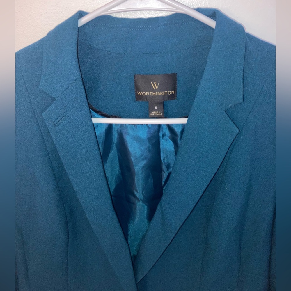 Blue blazer 💙 lightweight, nearly new